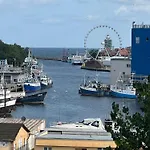 Marina Sea View - By Jantar Apartment